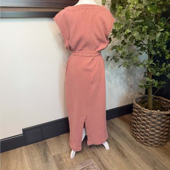 Faherty Dusty Pink Sleeveless Dress - Picture 2 of 9